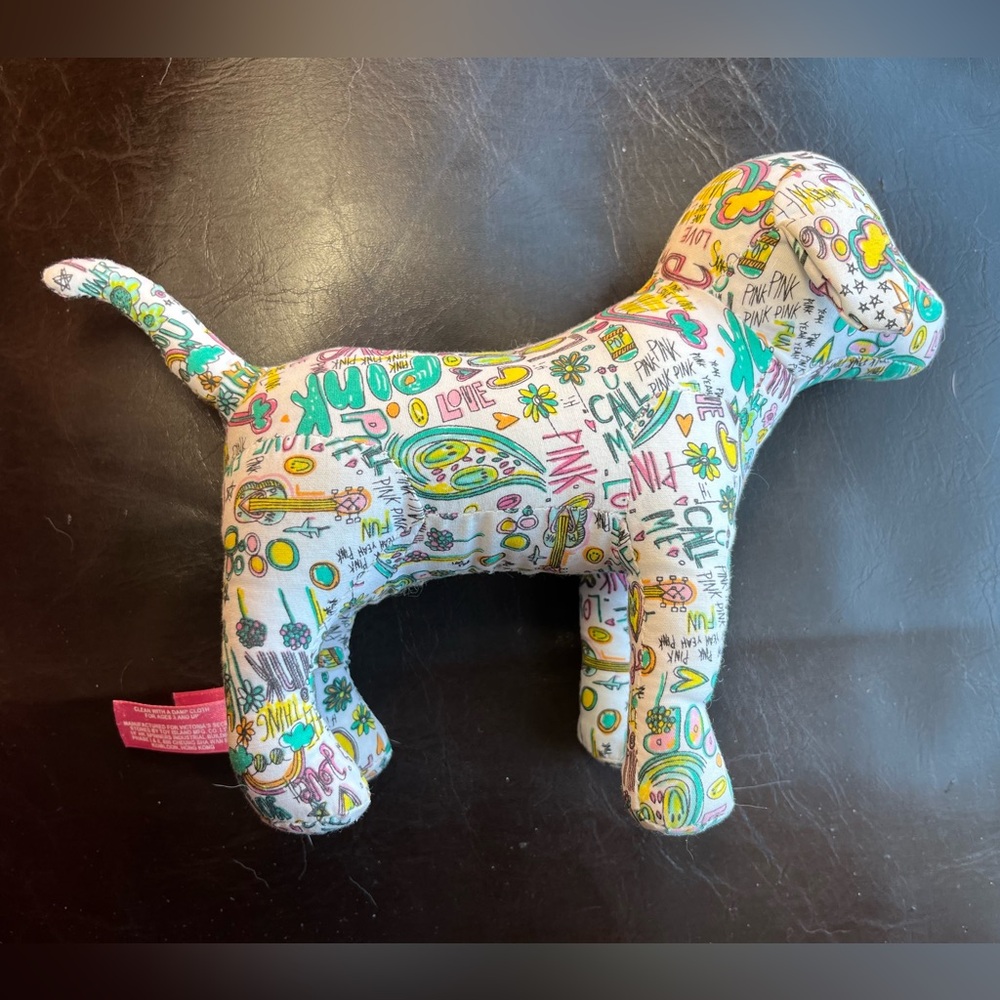 PINK Graffitti‎ Dog Love toy